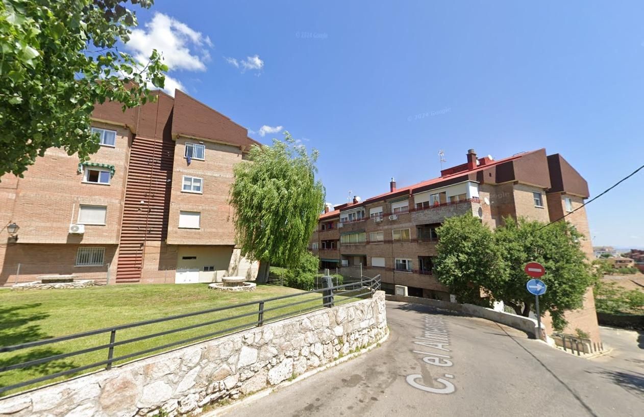 Exterior view of Flat for sale in El Molar (Madrid)  with Private garden and Terrace