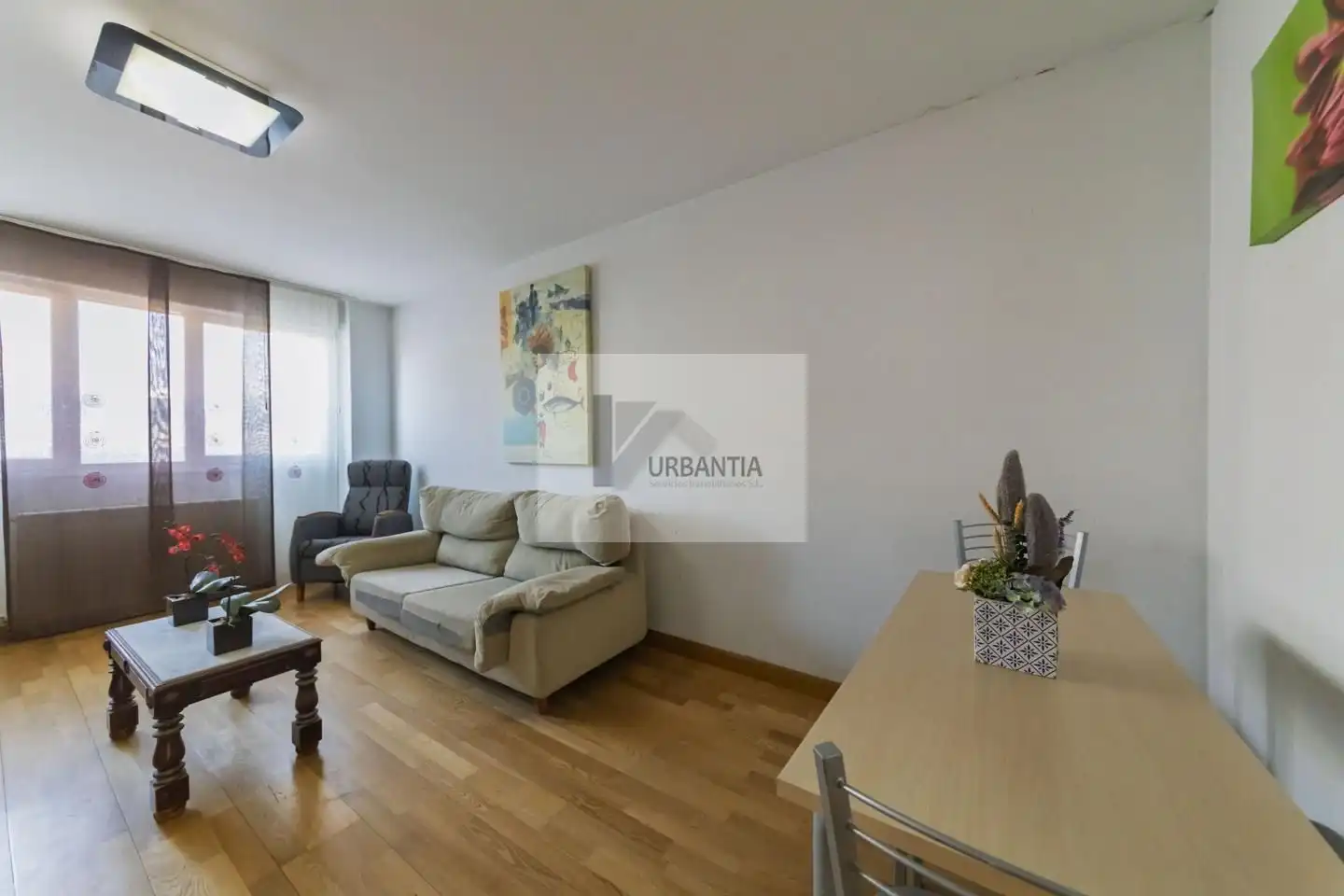 Sala de estar de Planta baja en venta en Larraga con Calefacción, Parquet y Terraza