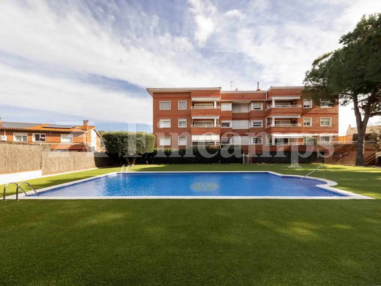 Swimming pool of Flat for sale in Sant Quirze del Vallès  with Air Conditioner, Heating and Parquet flooring