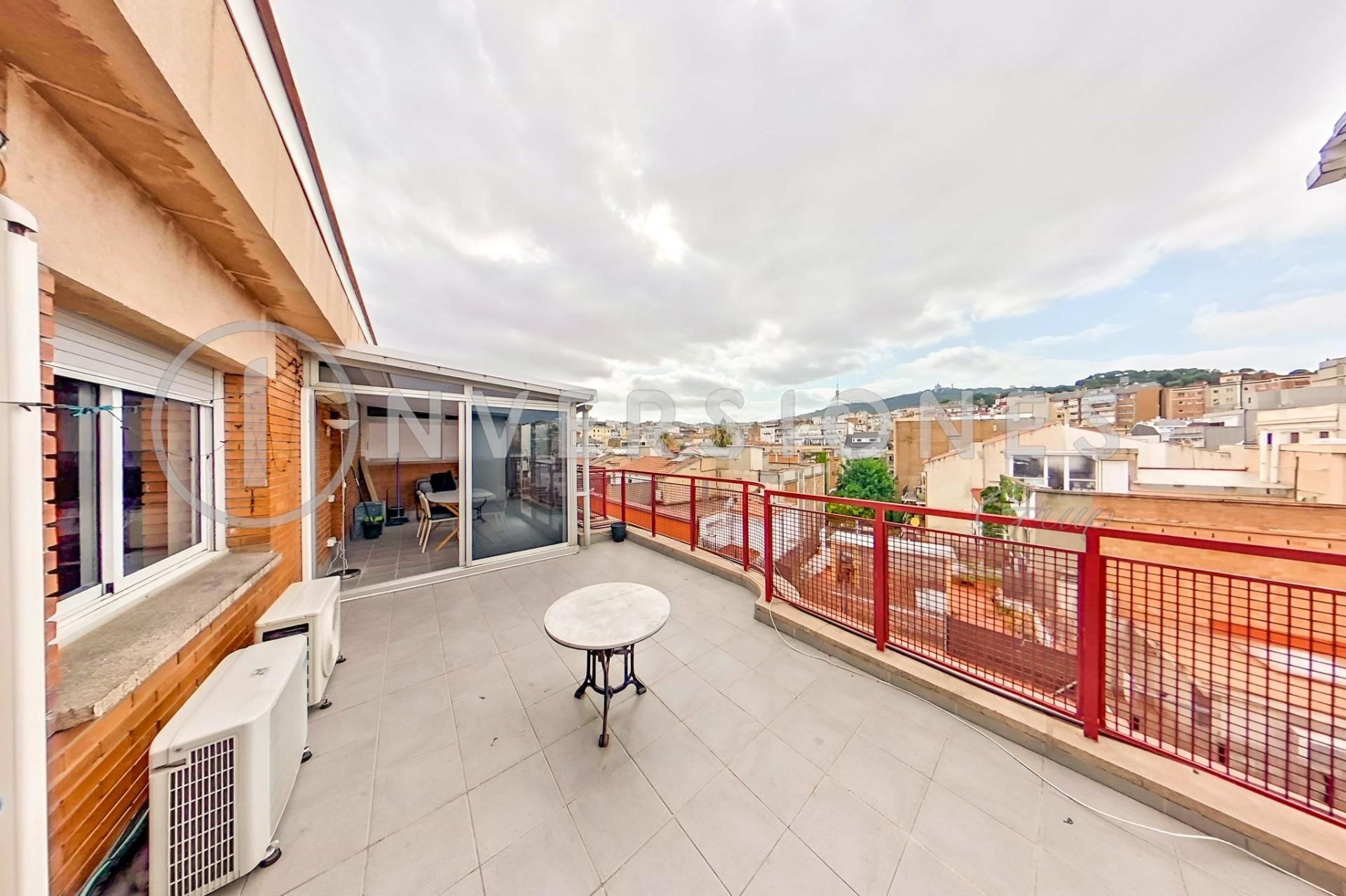 Terrace of Attic to rent in  Barcelona Capital  with Air Conditioner, Heating and Parquet flooring
