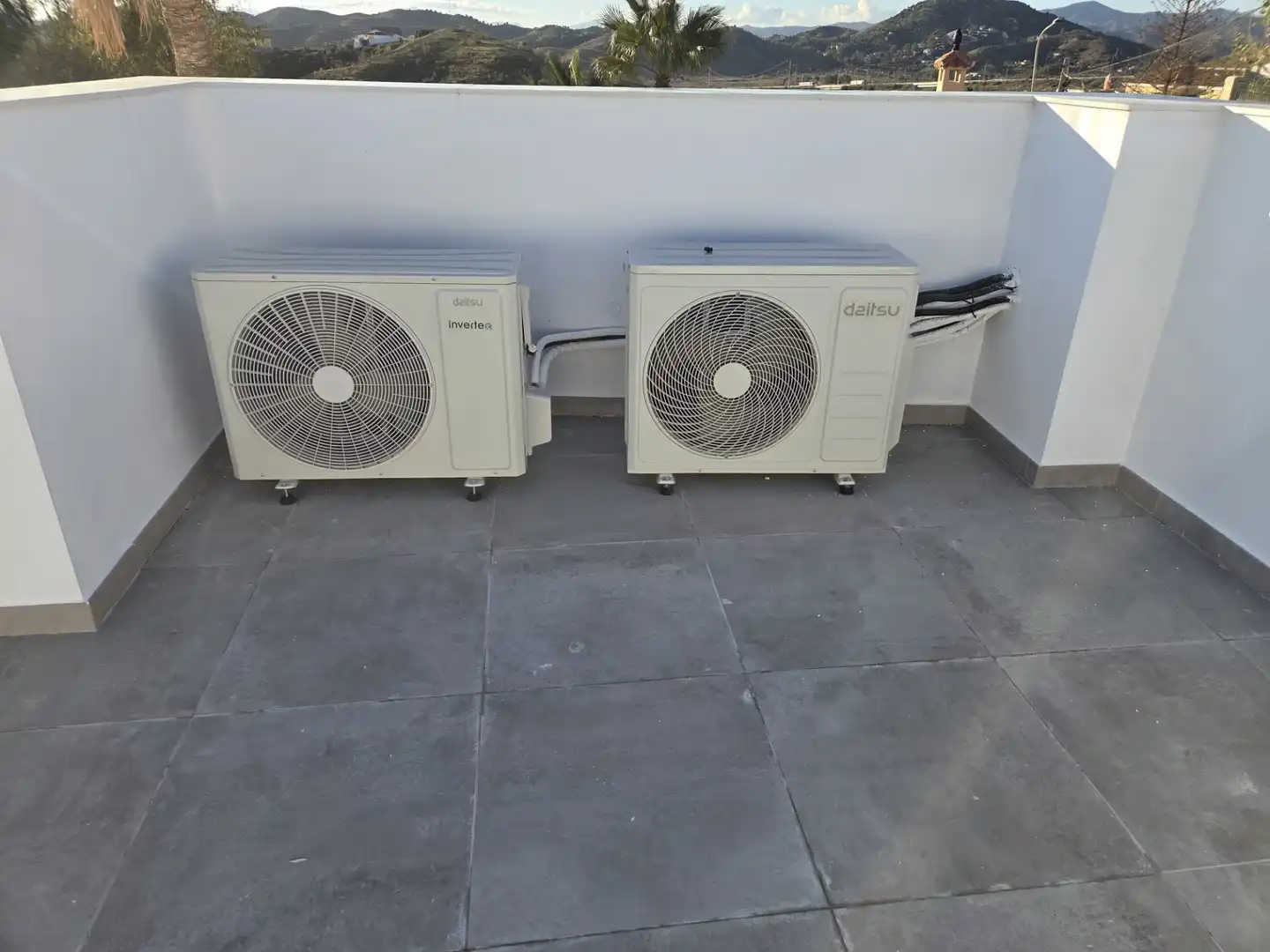 Terrassa de Casa o xalet en venda en Málaga amb Aire condicionat, Terrassa i Piscina