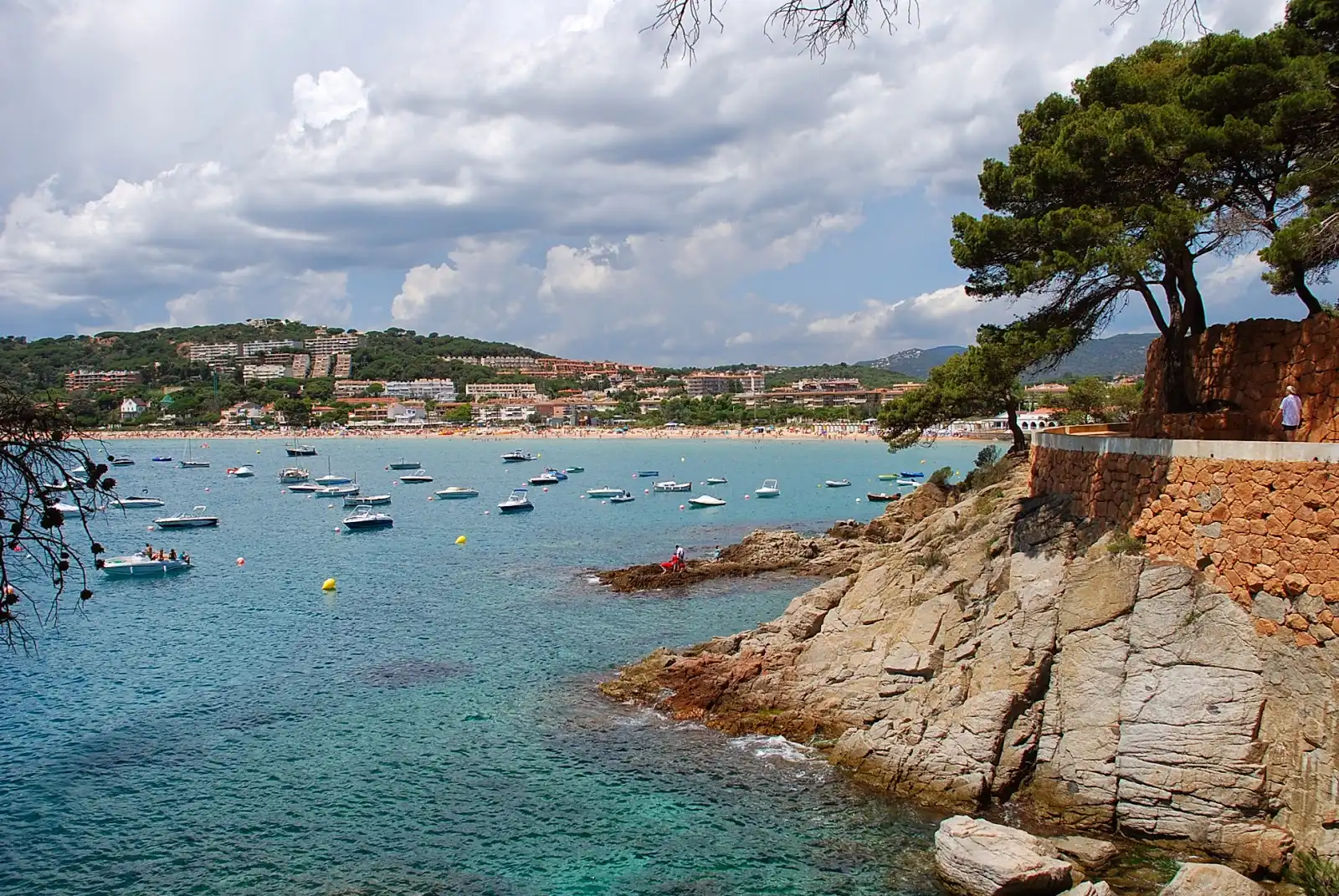 Apartamento de alquiler en Castell d'Aro, Platja d'Aro i s'Agaró con Aire acondicionado, Jardín privado y Terraza