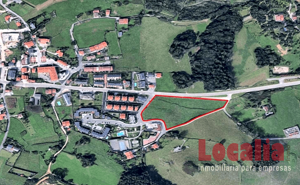 Residencial en venda en Miengo