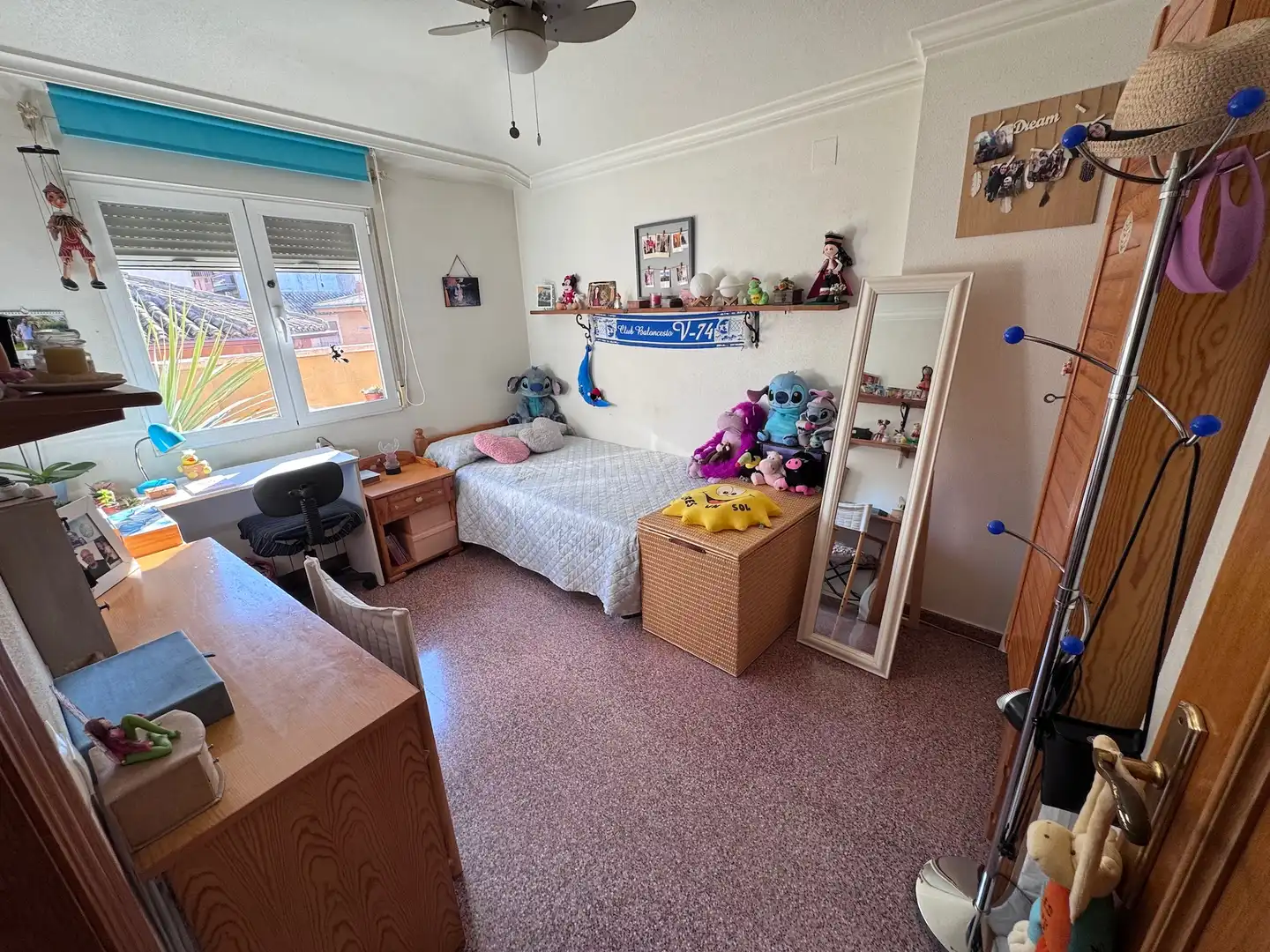 Schlafzimmer von Einfamilien-Reihenhaus zum Verkauf in Villena mit Heizung, Terrasse und Abstellraum