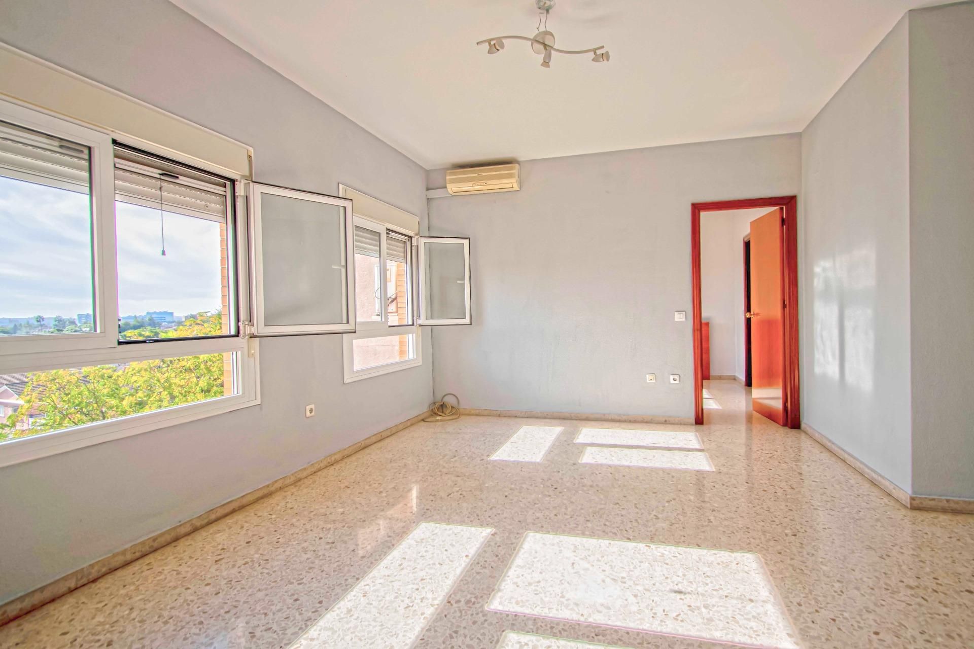 Flat for sale in Colores -  Entreparques