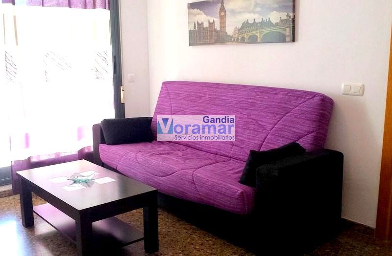 Sala d'estar de Apartament de lloguer en Gandia amb Terrassa i Piscina comunitària