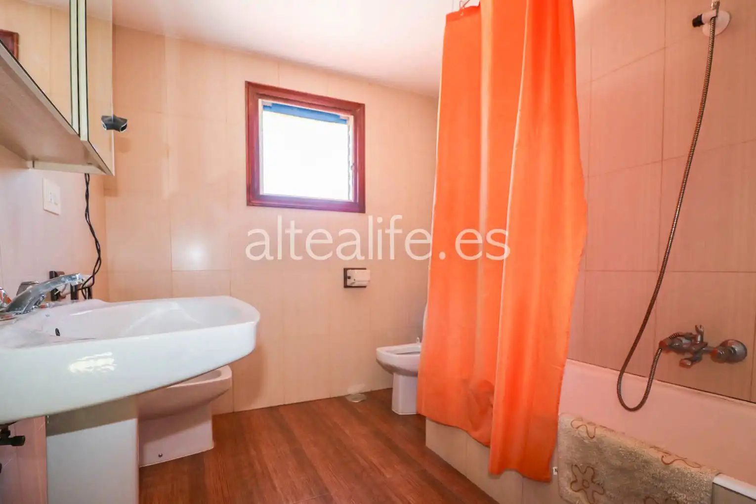 Bathroom of Houses for sale in Altea  with Air Conditioner, Terrace and Swimming Pool