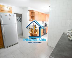 Kitchen of Flat for sale in  Córdoba Capital