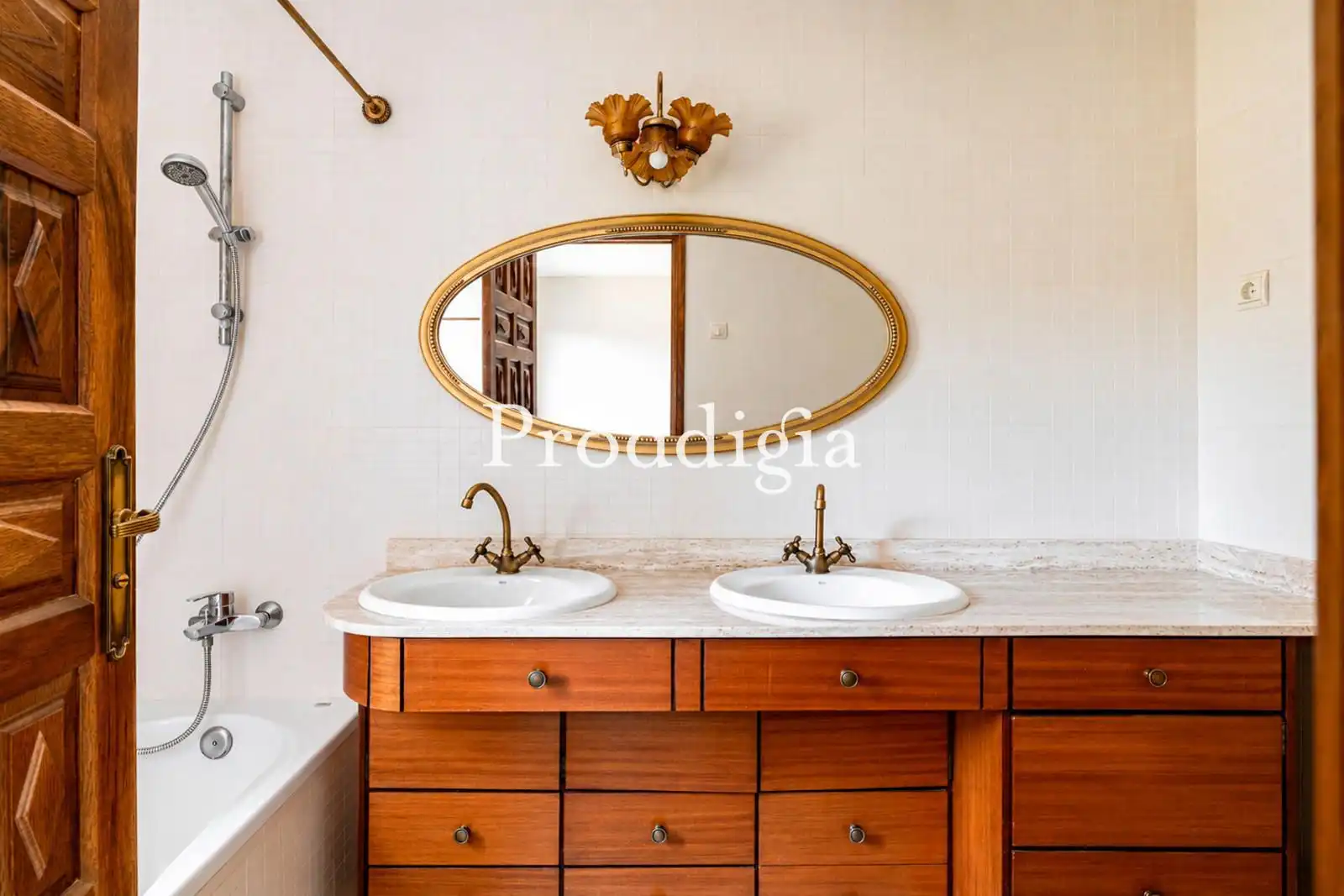 Bathroom of Houses for sale in Sant Cugat del Vallès  with Air Conditioner, Heating and Terrace