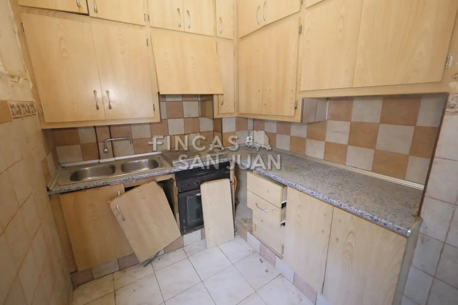 Cocina de Piso en venta en Crevillent con Balcón