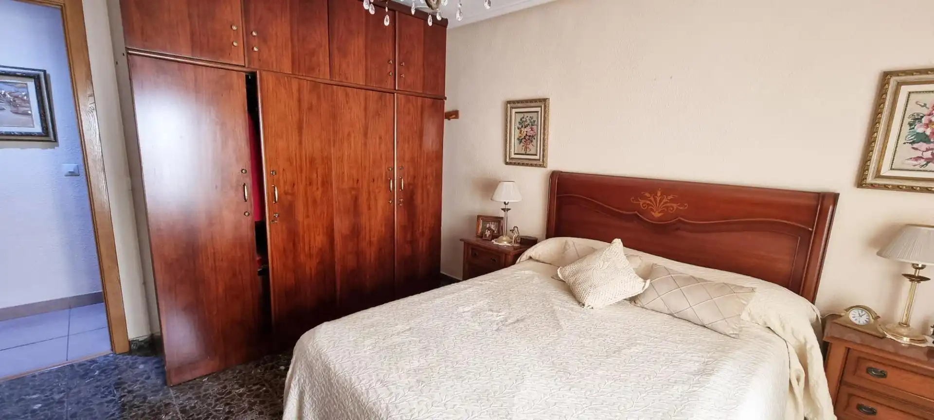Schlafzimmer von Wohnung zum Verkauf in Elche / Elx