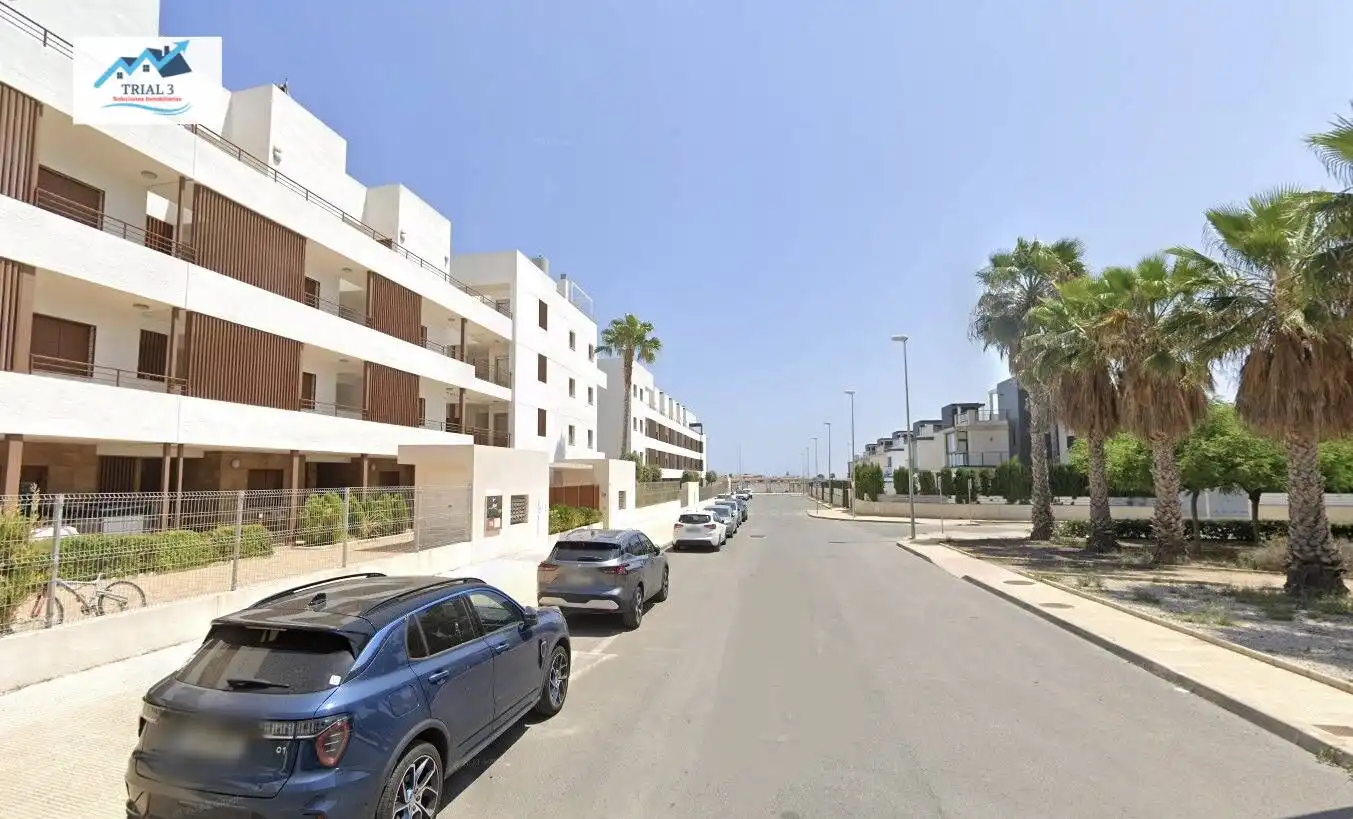 Flat for sale in Urbanizacion Lomas de Cabo Roig, imagen 2
