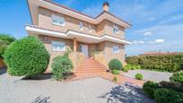 Exterior view of House or chalet for sale in Villaviciosa de Odón  with Air Conditioner, Heating and Private garden