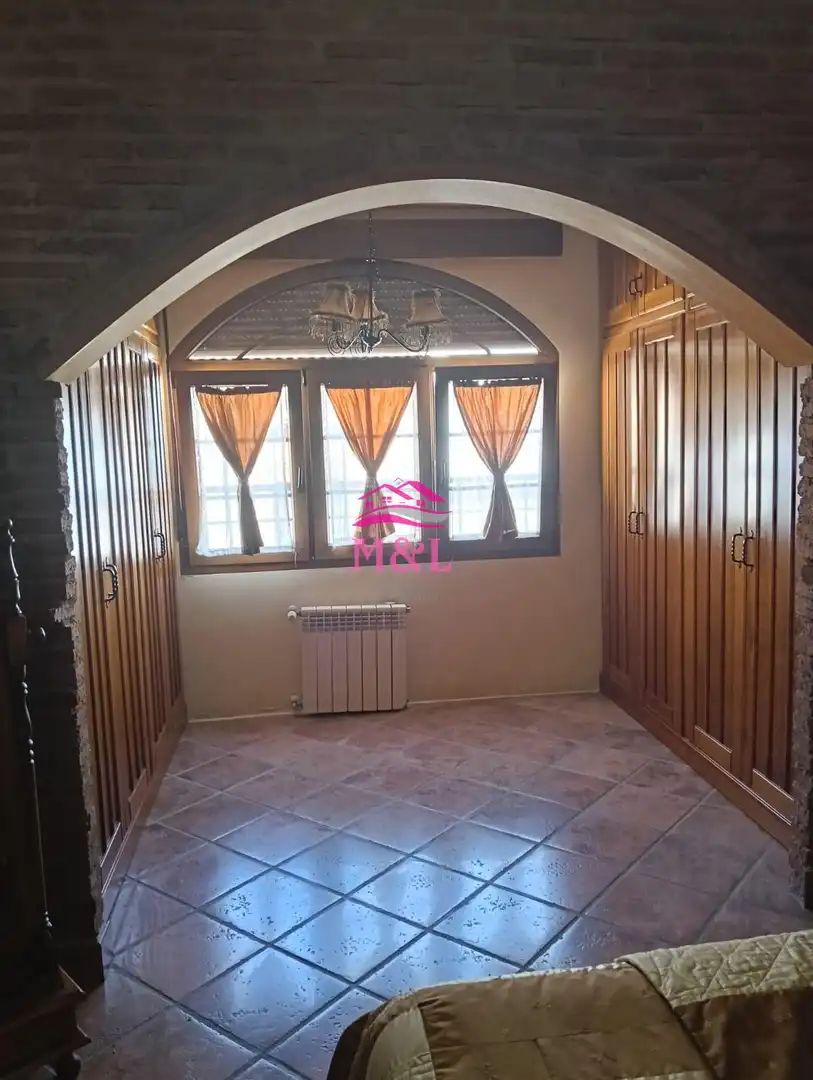 Houses for sale in Esparragalejo  with Air Conditioner, Heating and Terrace
