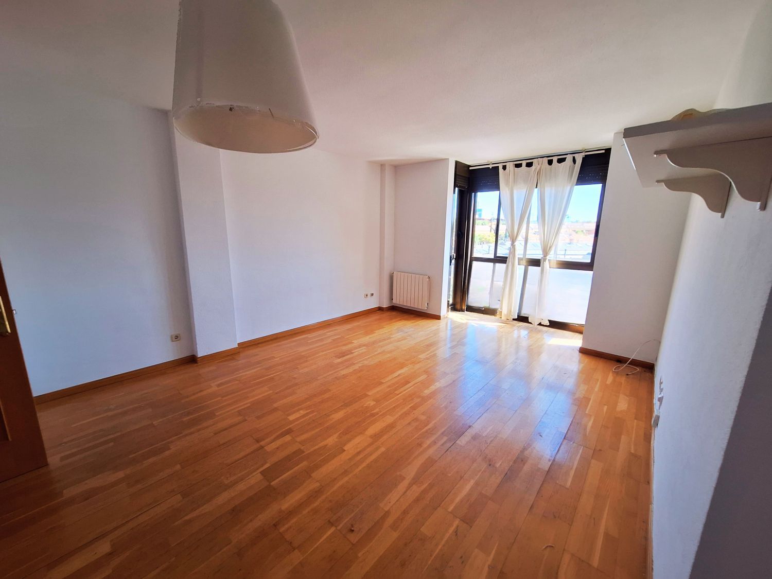 Sala d'estar de Pis de lloguer en  Madrid Capital amb Aire condicionat, Calefacció i Traster