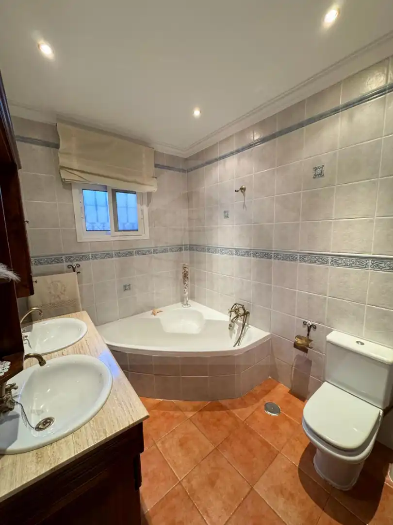 Baño de Casa adosada en venta en Alhaurín El Grande con Terraza