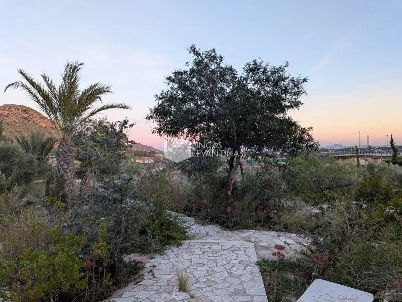 Finca rústica de alquiler en San Vicente del Raspeig / Sant Vicent del Raspeig con Terraza y Amueblado