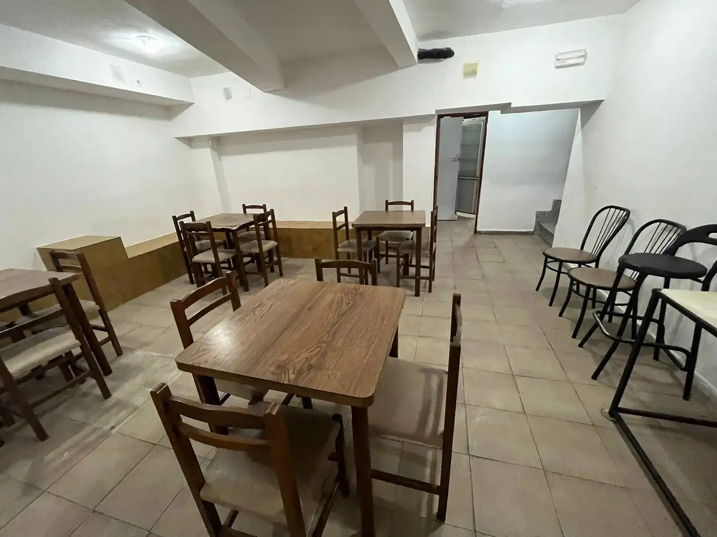 Local en venta en Madrid con Aire acondicionado y Amueblado