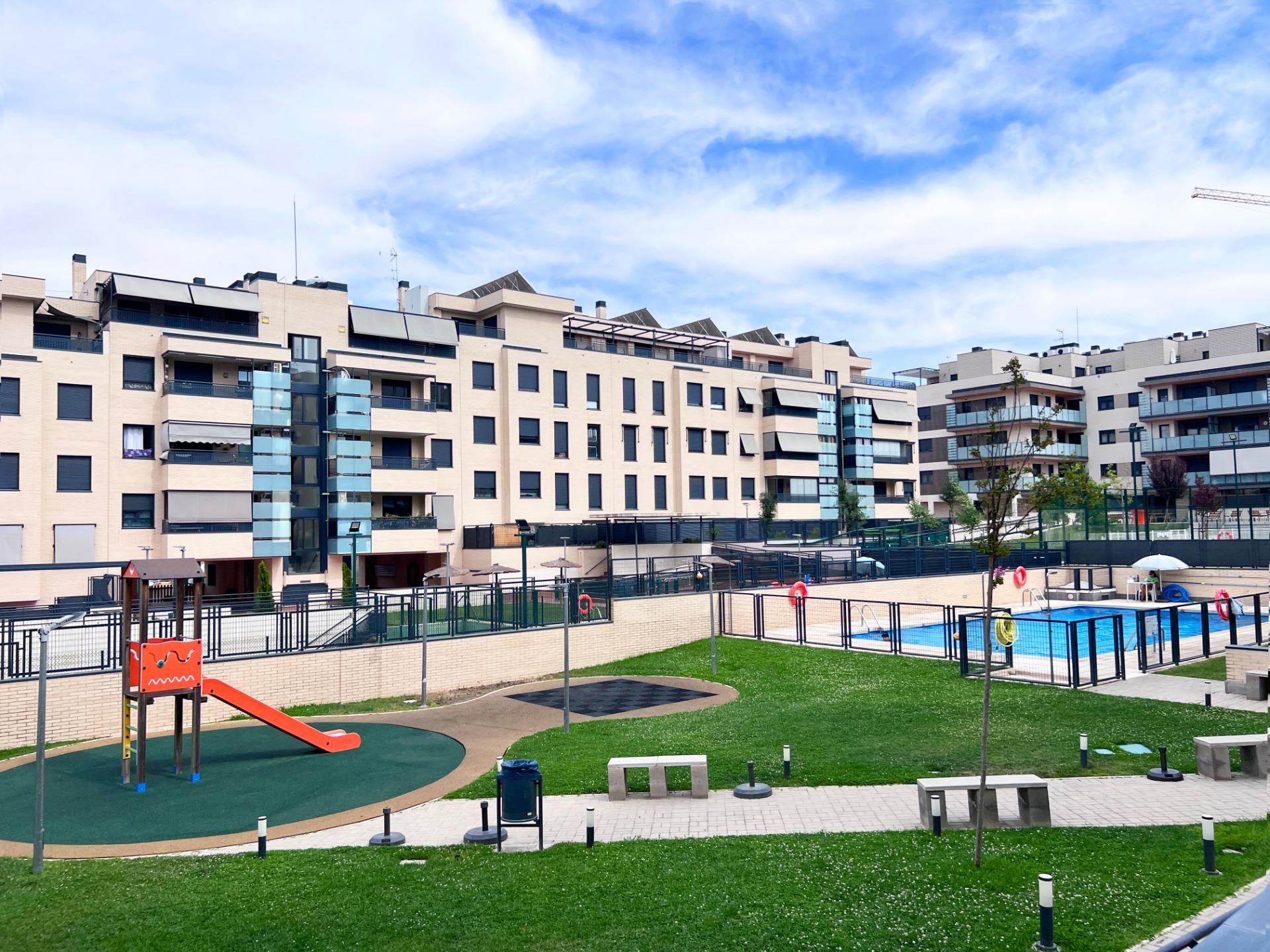 Exterior view of Flat for sale in Valdemoro  with Heating, Terrace and Storage room