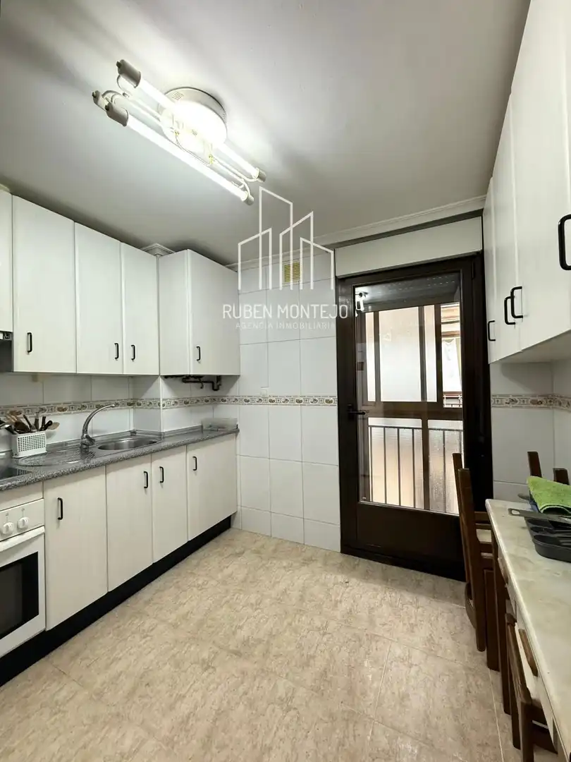 Exterior view of Flat for rent in Salamanca  with Heating, Terrace and Furnished