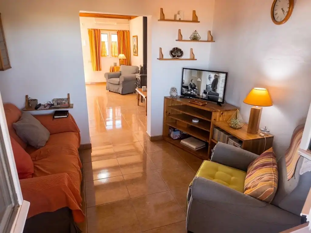 Sala d'estar de Casa o xalet en venda en La Oliva amb Jardí privat, Terrassa i Moblat