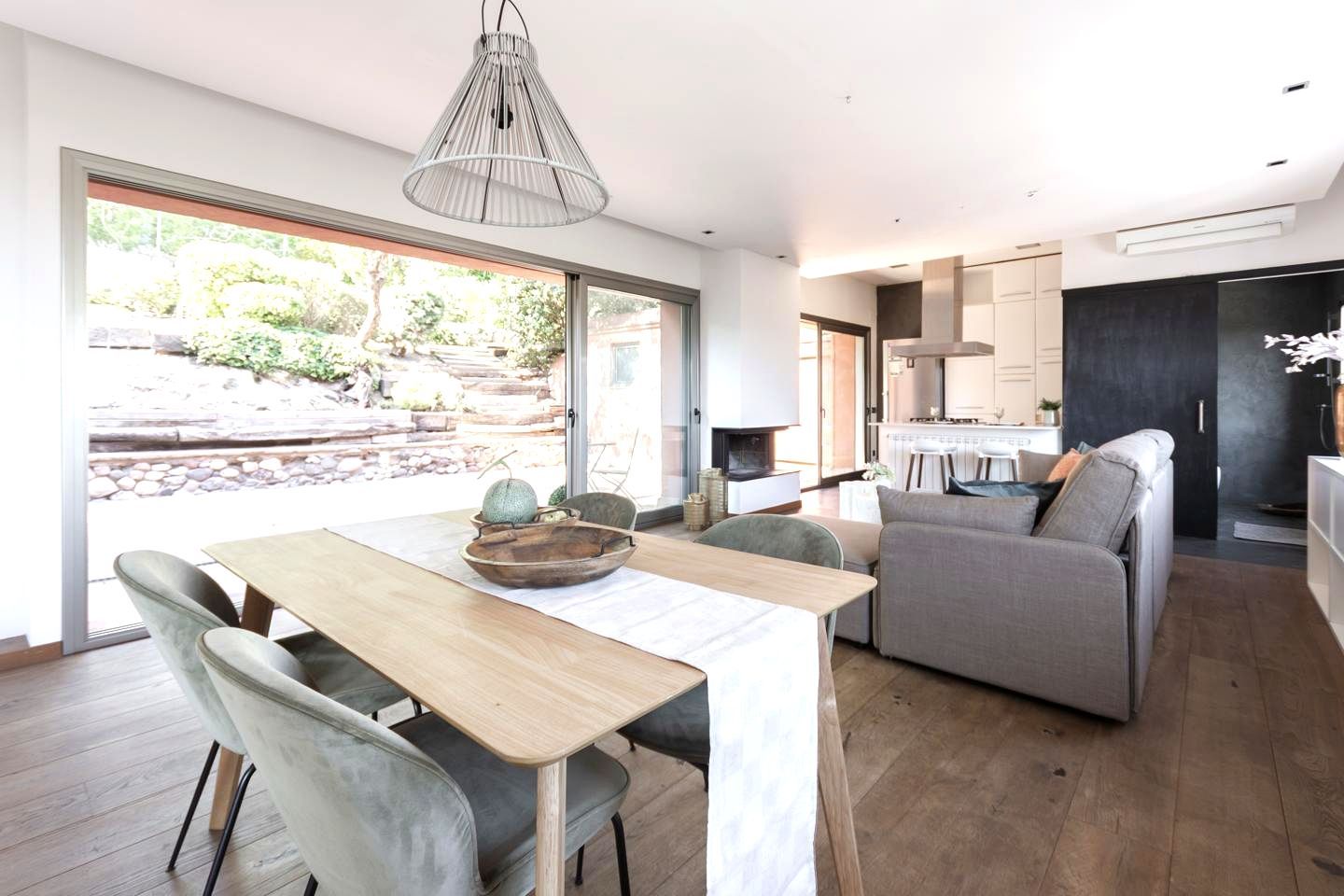 Dining room of House or chalet for sale in Cerdanyola del Vallès