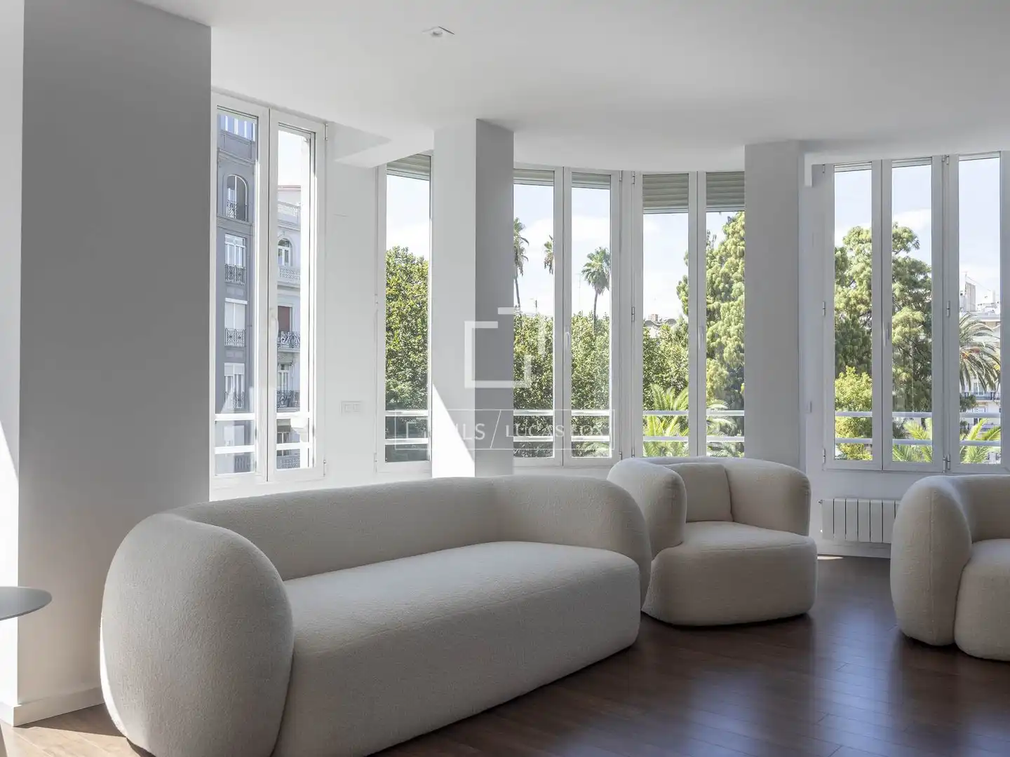 Living room of Flat for rent in Valencia  with Air Conditioner, Heating and Parquet flooring