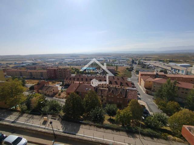 Casa-chalet en Venta en Abajo de San Pedro en Viana