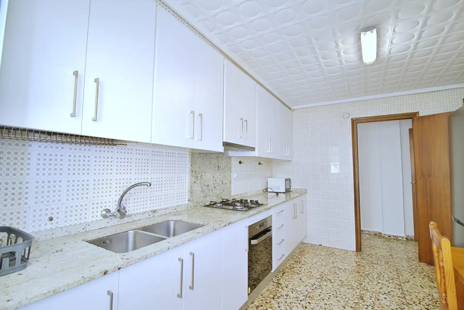 Küche von Dachboden zum Verkauf in Elche / Elx mit Terrasse und Balkon