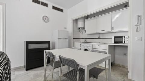 Foto 4 de Apartament en venda a Doctor Barraquer - G. Renfe - Policlínico,  Sevilla Capital