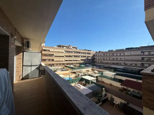 Piso con terraza en venta en Passeig del Camp del Roure 871L, imagen 15