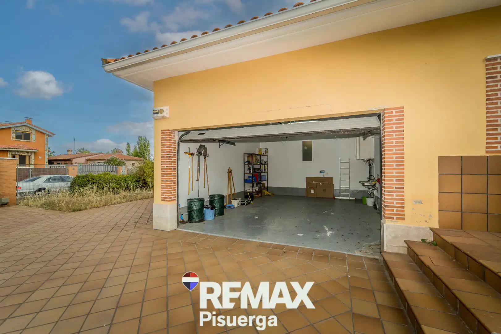 Vista exterior de Casa o xalet en venda en Aldeamayor de San Martín, Valladolid