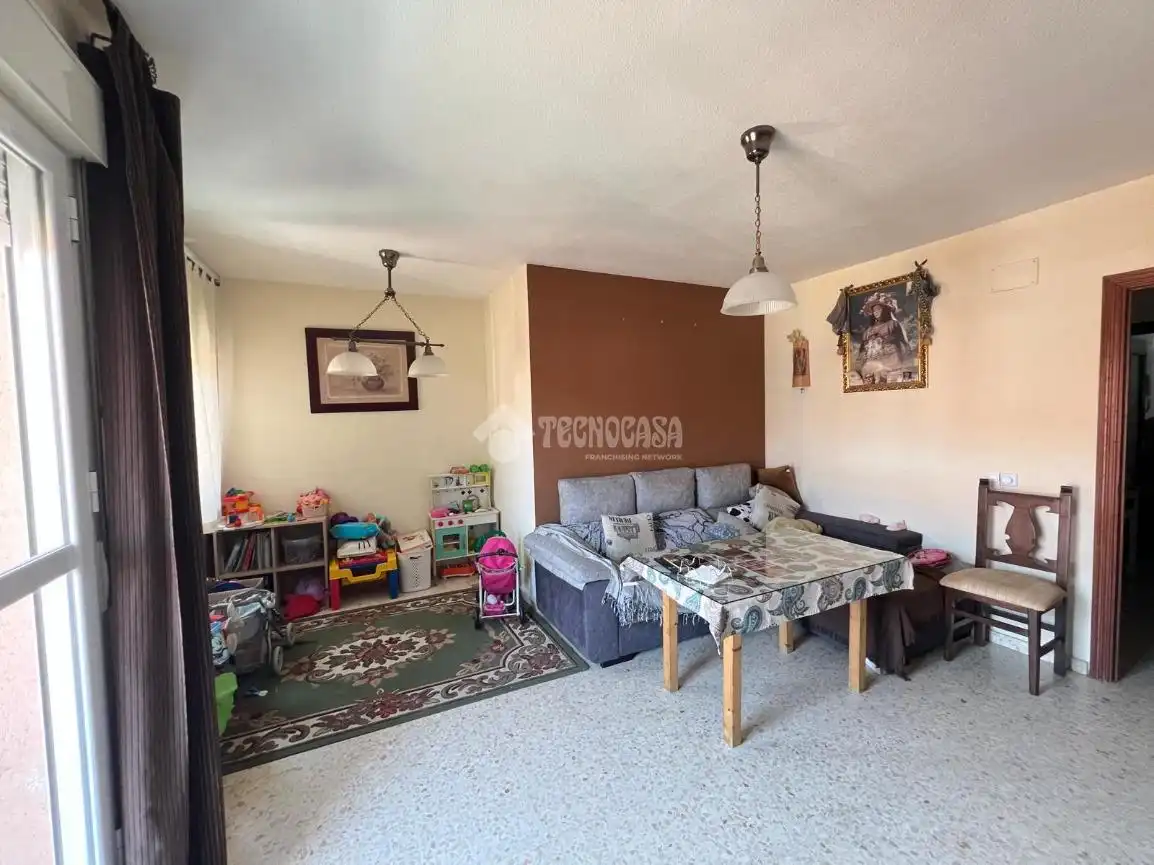 Living room of Flat for sale in Dos Hermanas  with Air Conditioner, Heating and Terrace