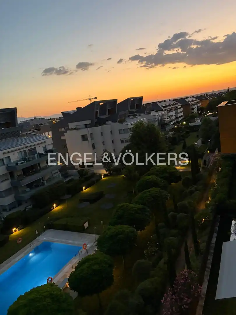 Exterior view of Flat for rent in Majadahonda  with Air Conditioner, Heating and Private garden