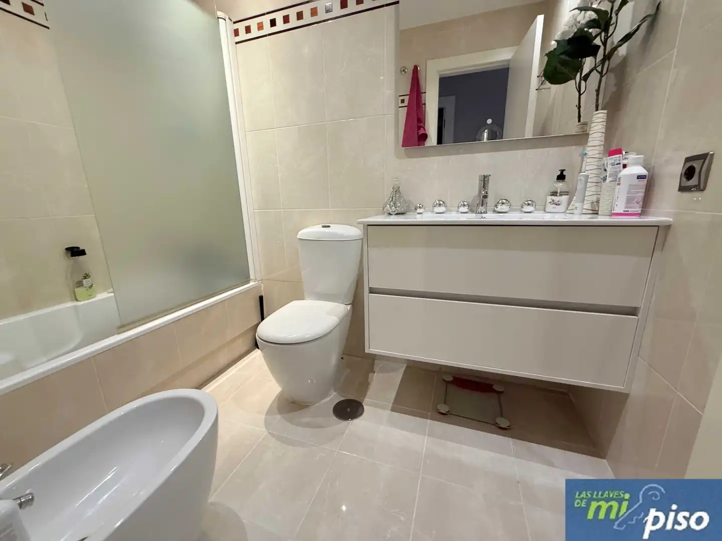 Baño de Casa adosada en venta en Arroyo de la Encomienda con Calefacción, Jardín privado y Parquet