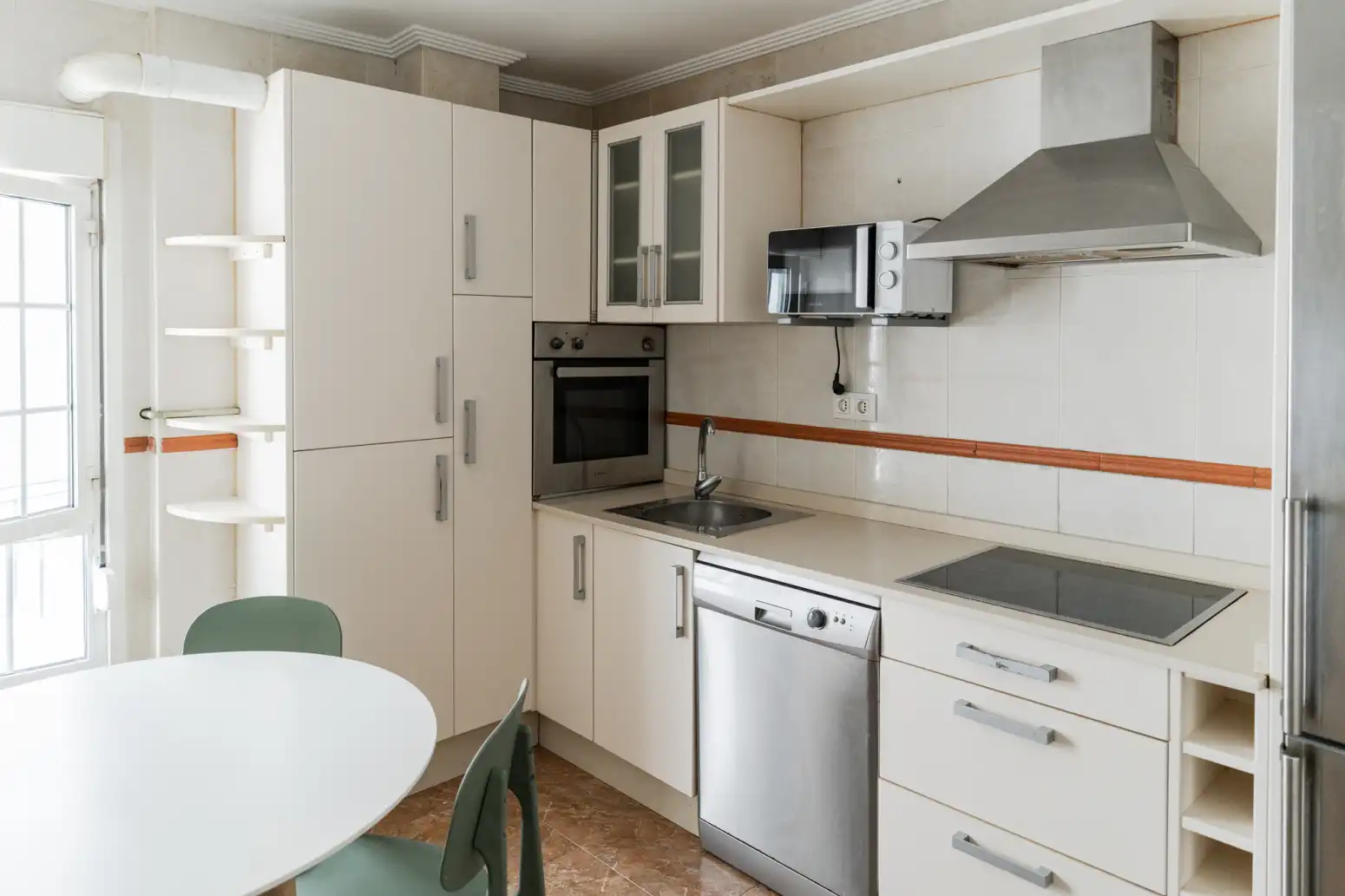 Cocina de Piso en venta en Avilés con Calefacción
