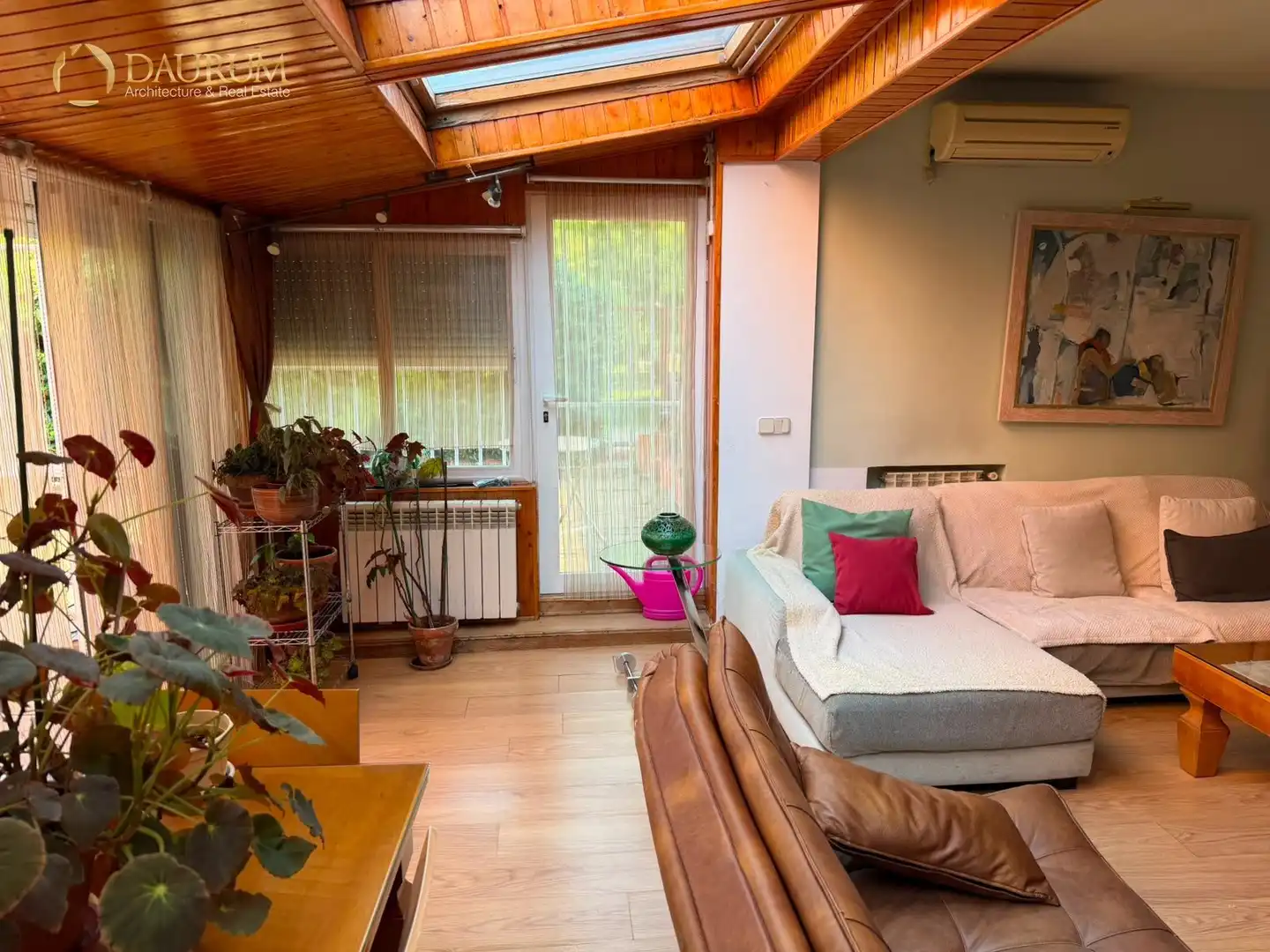 Living room of Detached homes for sale in Madrid  with Air Conditioner, Heating and Private garden