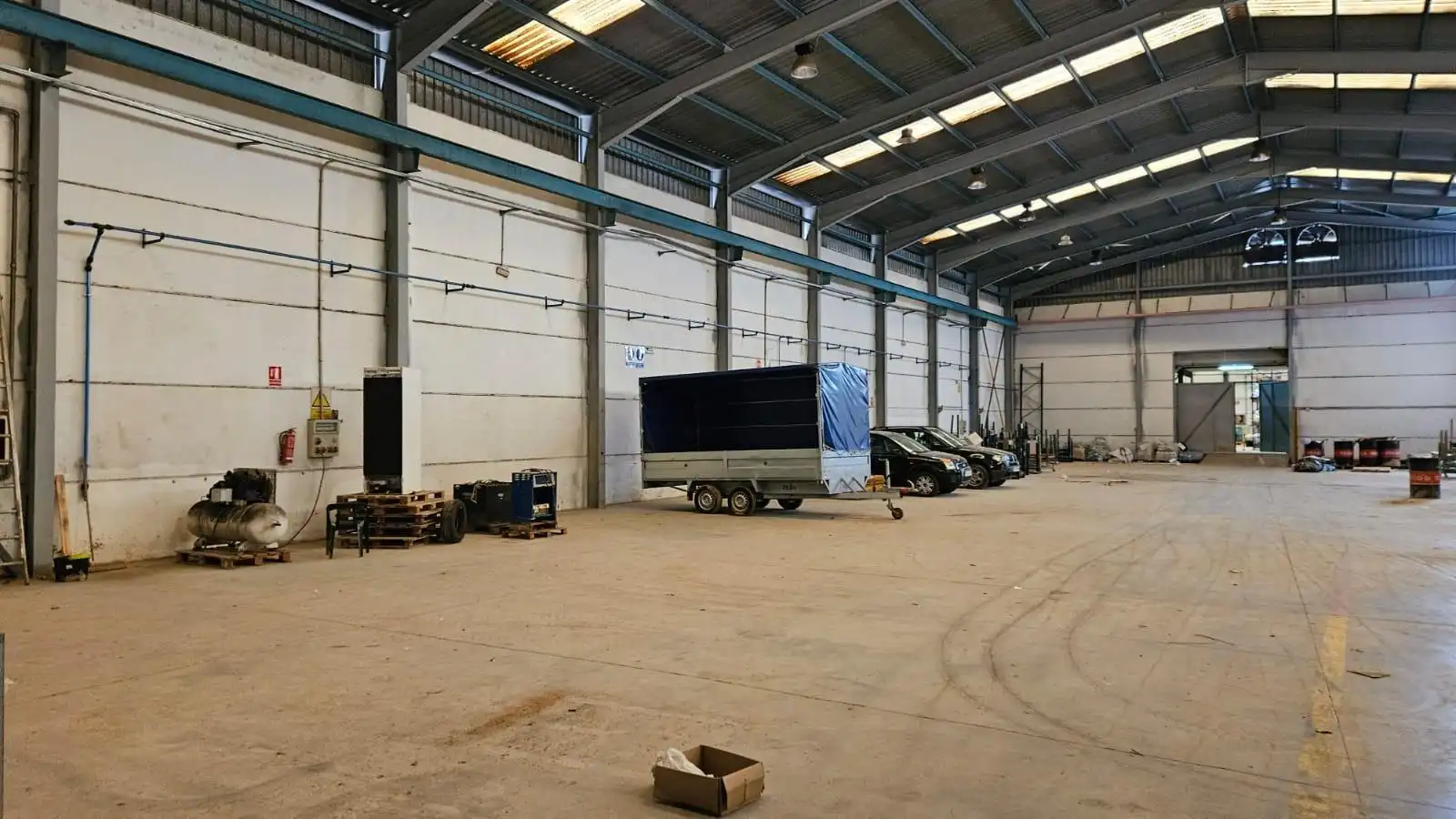 Industrial buildings for rent in Algemesí