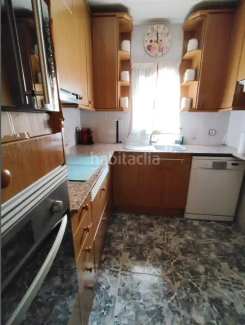 Cuina de Casa o xalet en venda en Barcelona amb Calefacció, Parquet i Terrassa