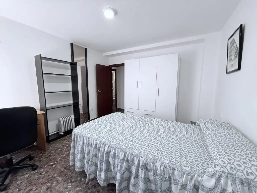 Bedroom of Flat for sale in Córdoba