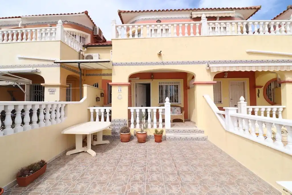 Detached homes for rent in Calle Granito, La Regia