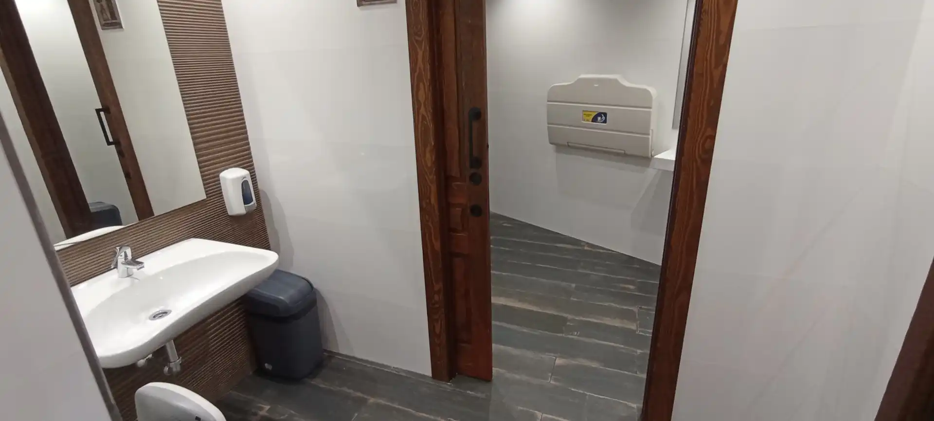 Bany de Casa o xalet en venda en Valladolid amb Aire condicionat, Calefacció i Jardí privat