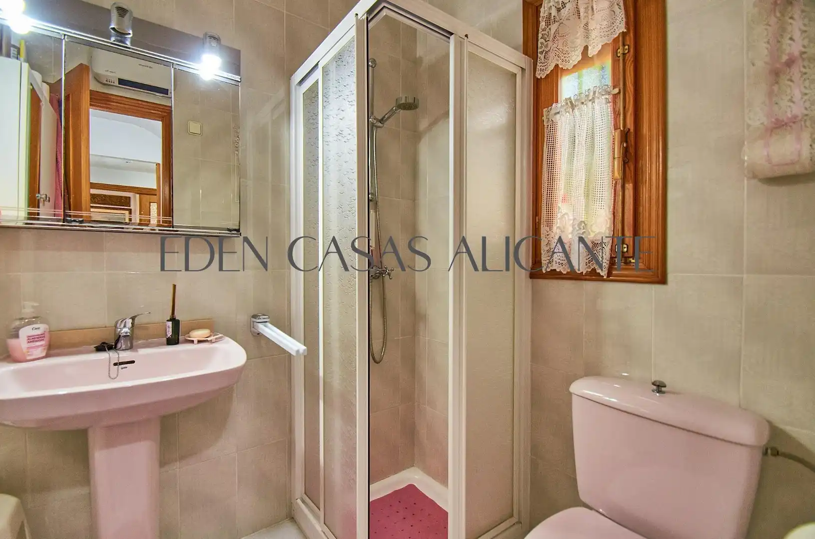Casa aparellada amb terrassa en venda a Bellavista - Capiscol - Frank Espinós, imagen 21