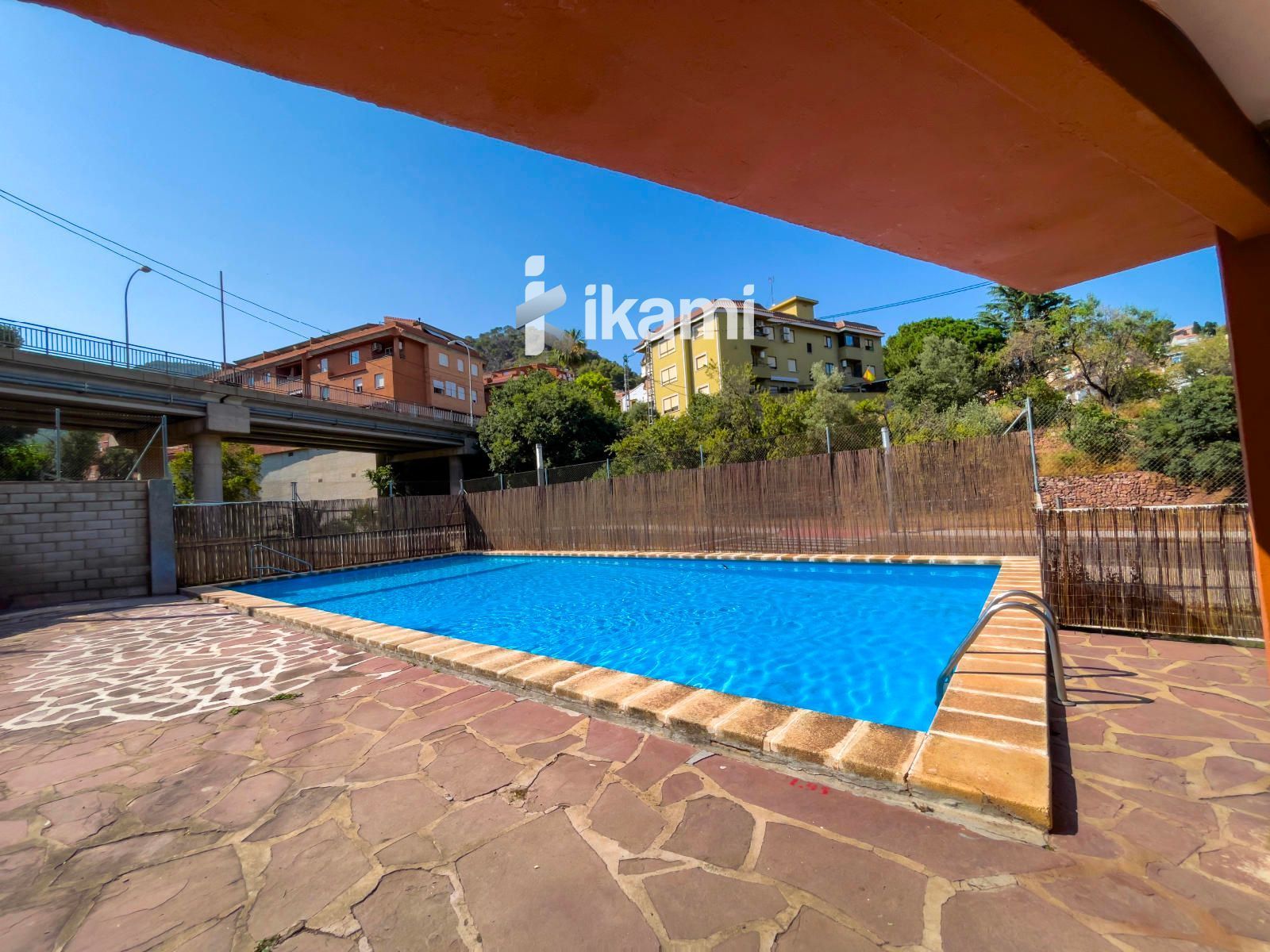 Swimming pool of Attic for sale in Serra  with Air Conditioner, Heating and Terrace