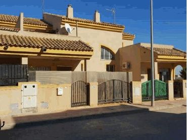 Casa pareada en venta en C/ Rio Indo