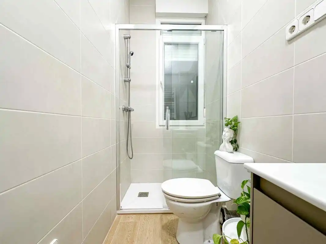 Baño de Planta baja de alquiler en Madrid con Calefacción y Amueblado