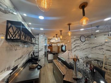 Local comercial en venta en Calle Àngel Guimerà 2