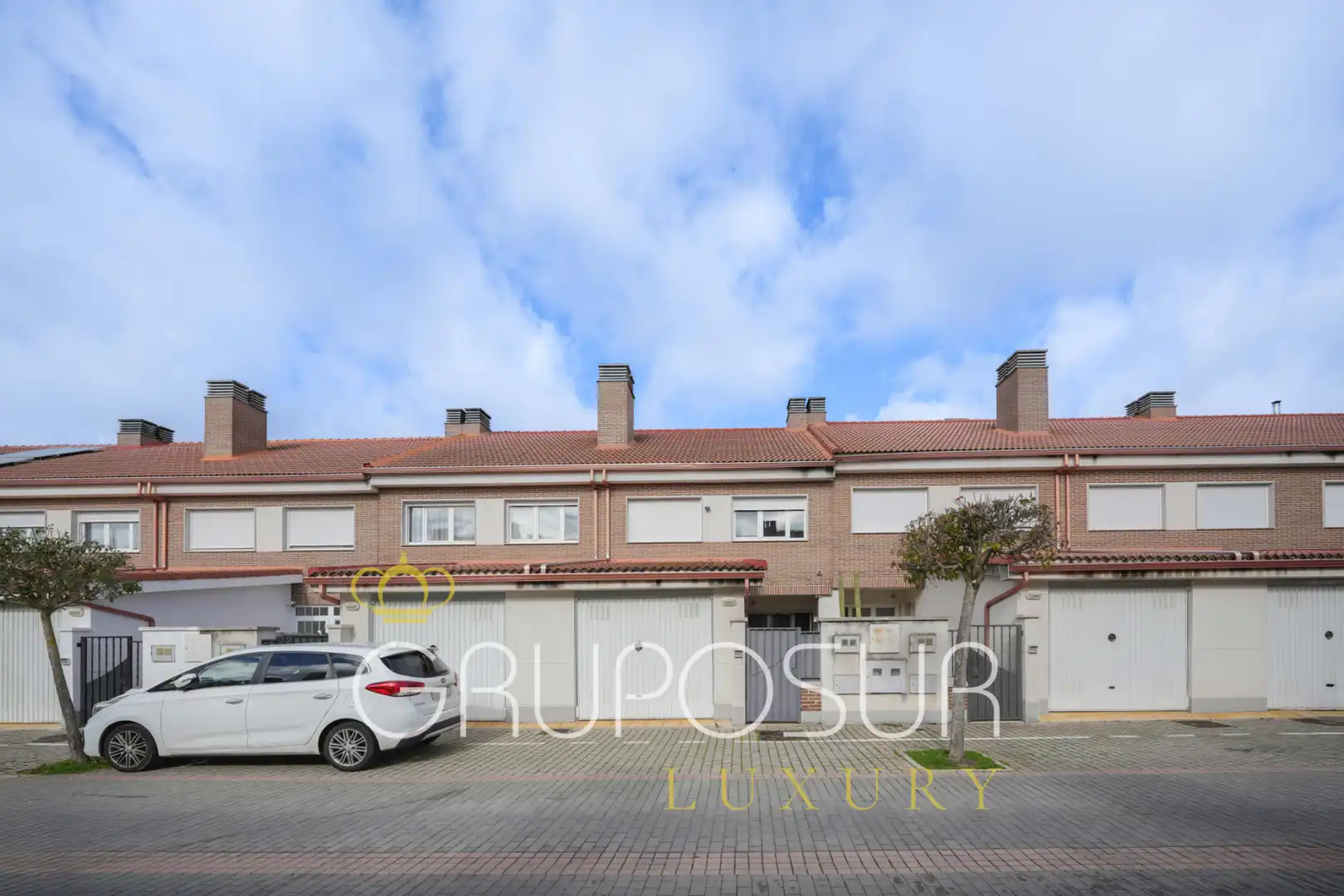 Vista exterior de Casa adosada en venta en Boecillo con Calefacción, Jardín privado y Parquet
