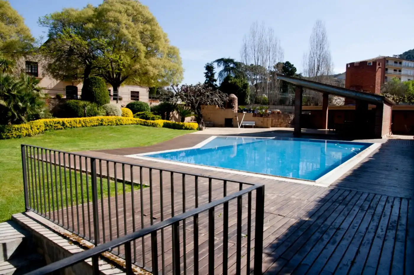 Piscina de Casa o xalet en venda en La Roca del Vallès amb Calefacció, Jardí privat i Terrassa