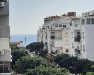 Vista exterior de Apartament en venda en Torremolinos amb Aire condicionat, Terrassa i Alarma